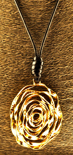 5261 - Necklace with gold-plated pendant