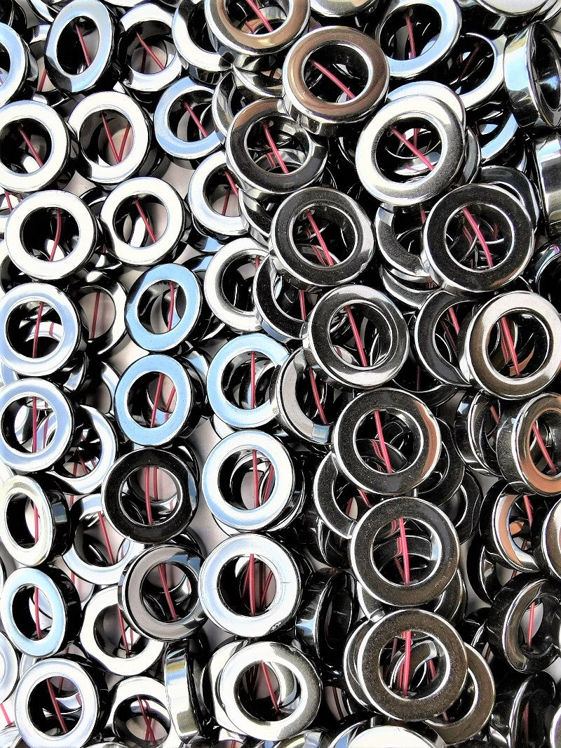6330 - Hematite 4x16mm