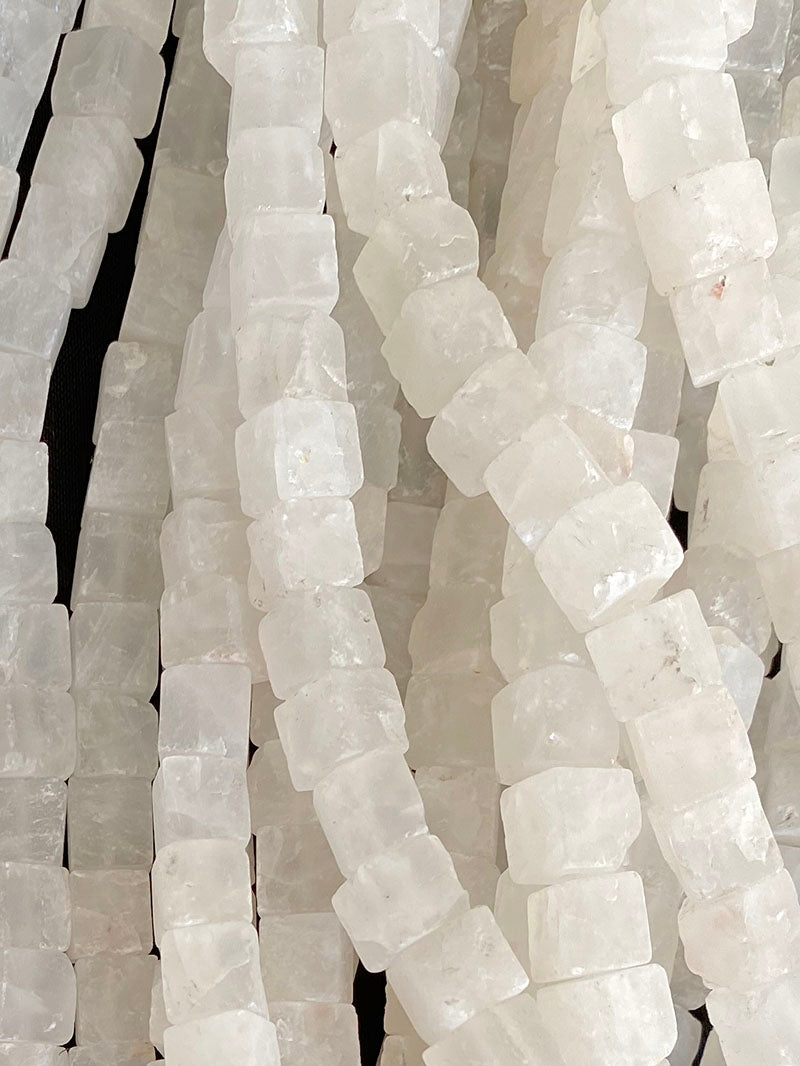6381 - Frosted Mountain Crystal 9x9x9mm