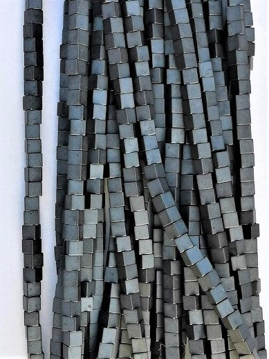6668 – Matte Hämatit 2x2x2mm