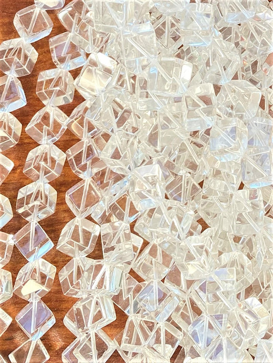 6854 - Bjergkrystal 8x8mm