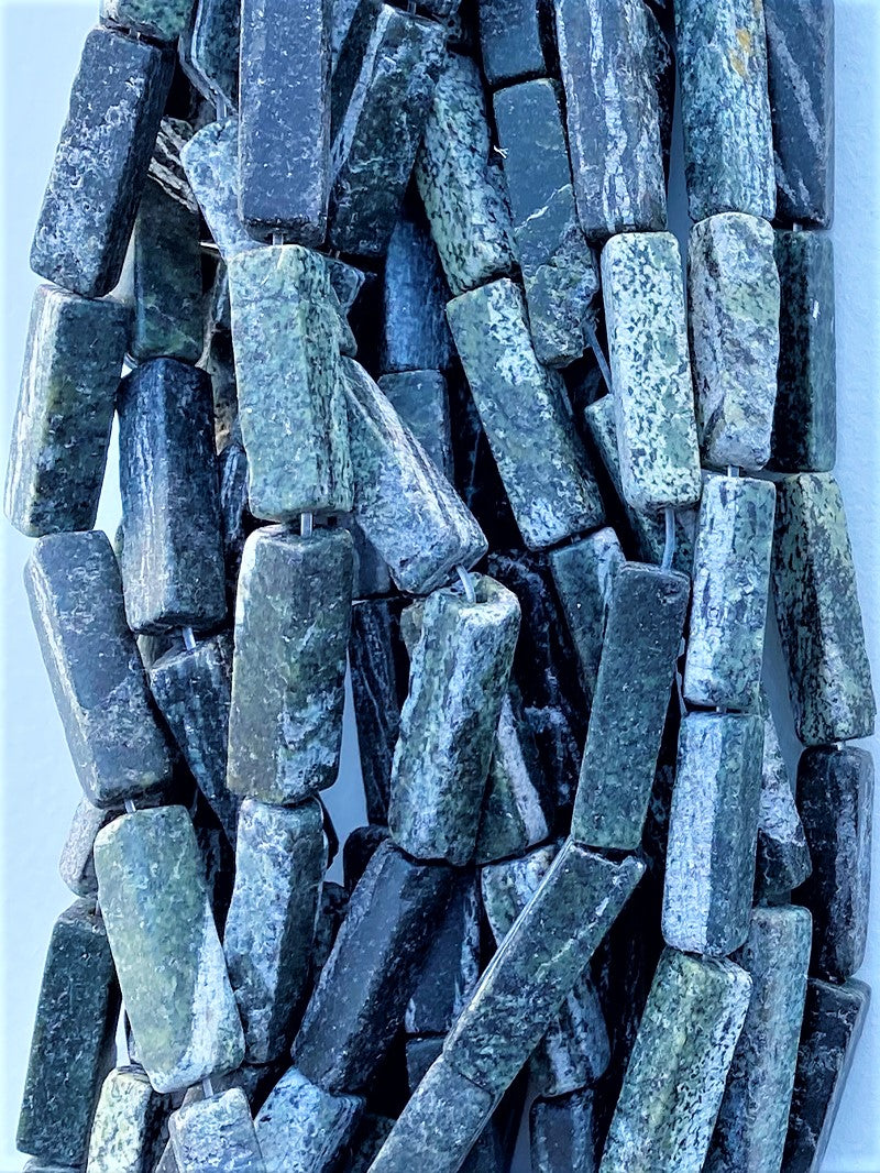 6883 - Jaspis 6x6x20mm