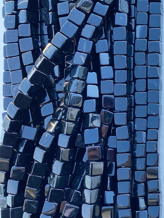6964 - Onyx 7x7mm