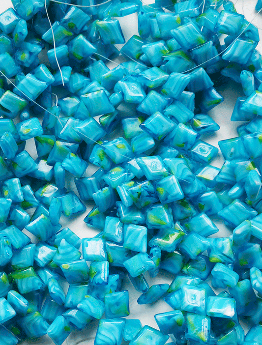 8216 - Blue Glass String 17x13mm