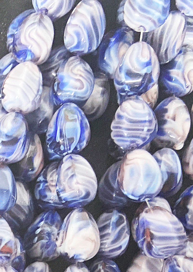 8260 -  Blå Glas streng 16x11mm