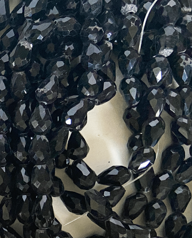 8290 - Schwarze Glasperlenkette 12x8mm